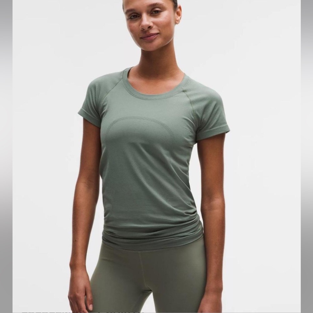 Lululemon Swiftly Tech Top